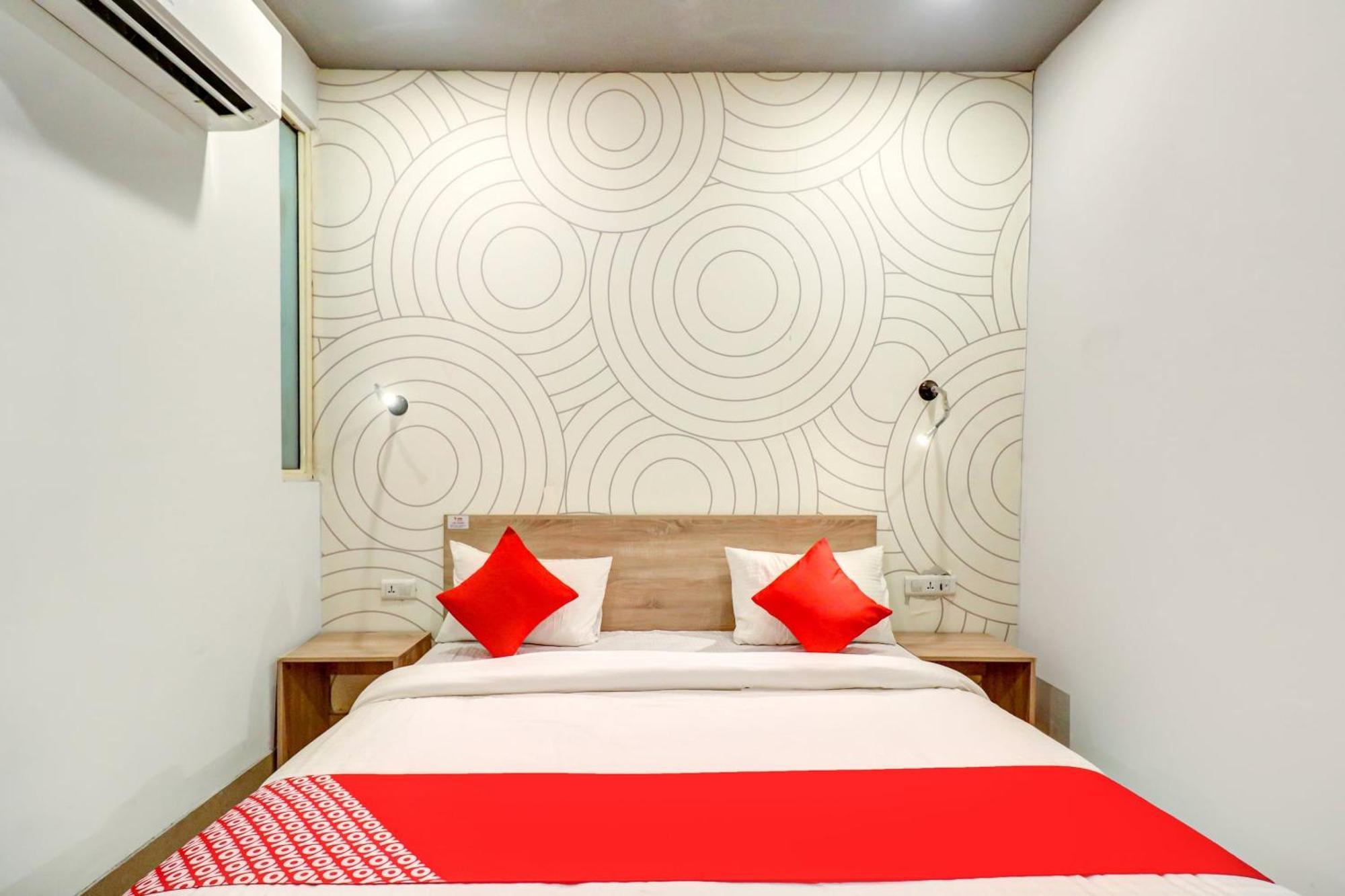 Hotel O Jps Grand Hotel 뉴델리 외부 사진