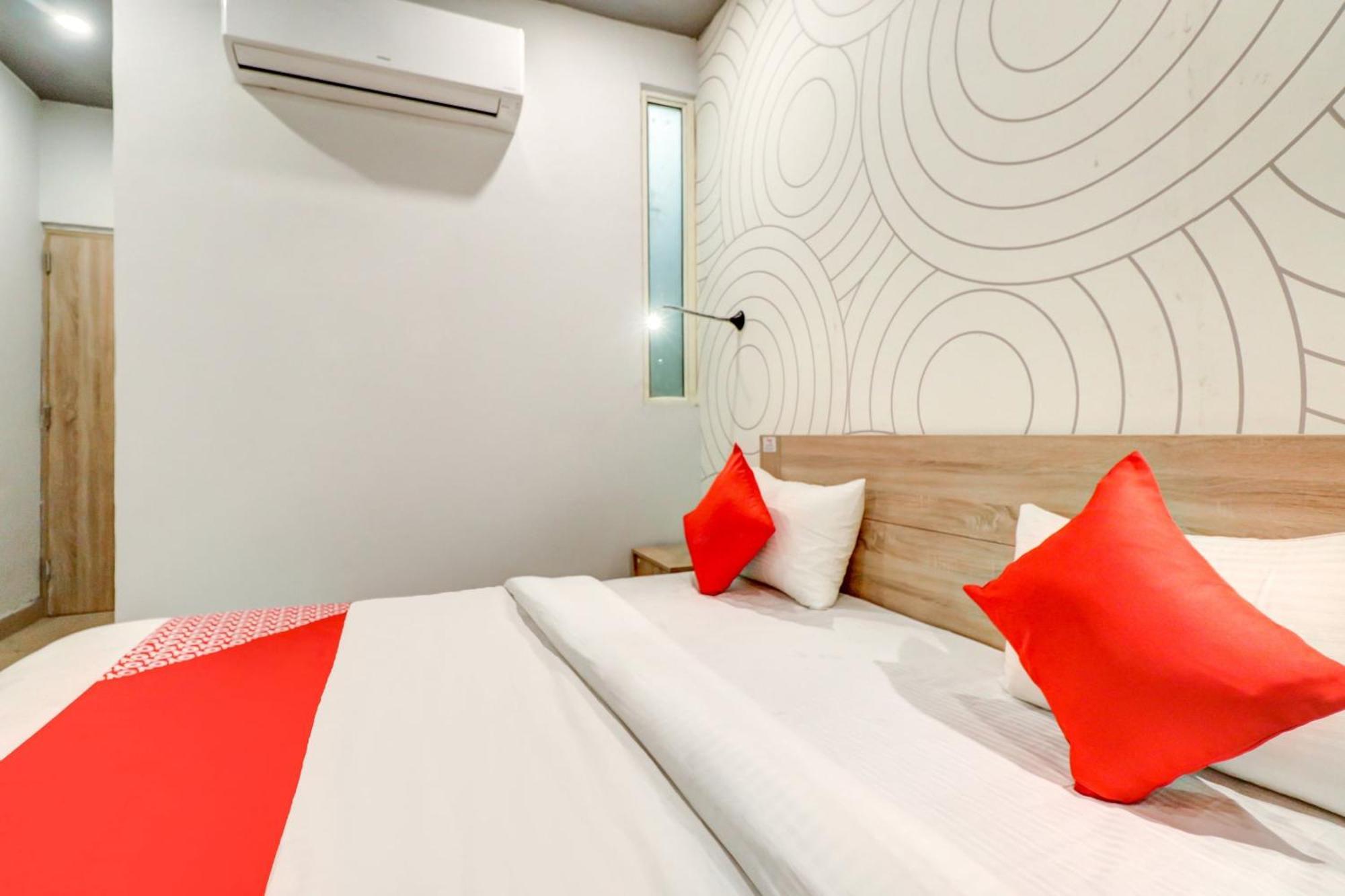 Hotel O Jps Grand Hotel 뉴델리 외부 사진