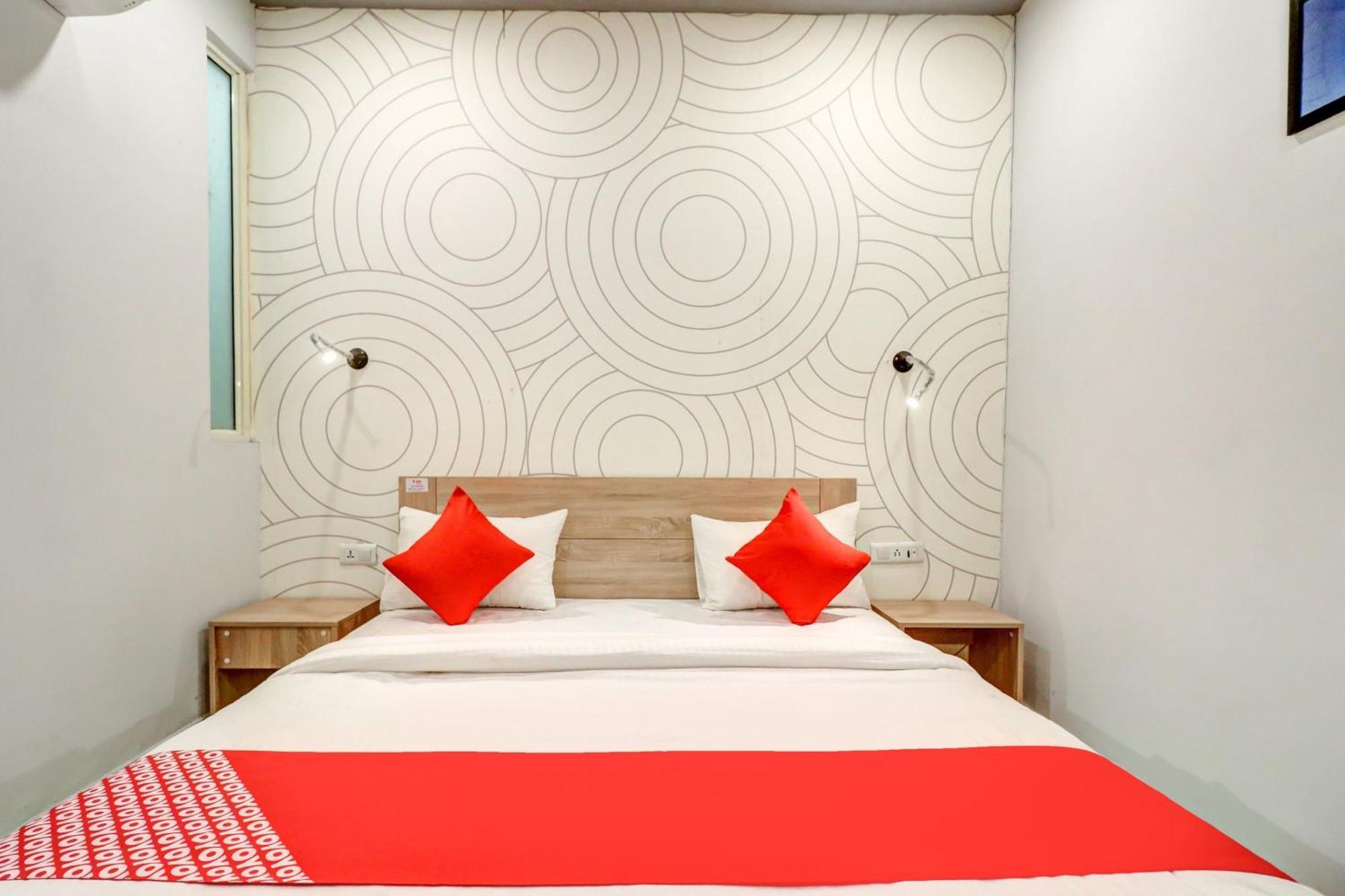 Hotel O Jps Grand Hotel 뉴델리 외부 사진